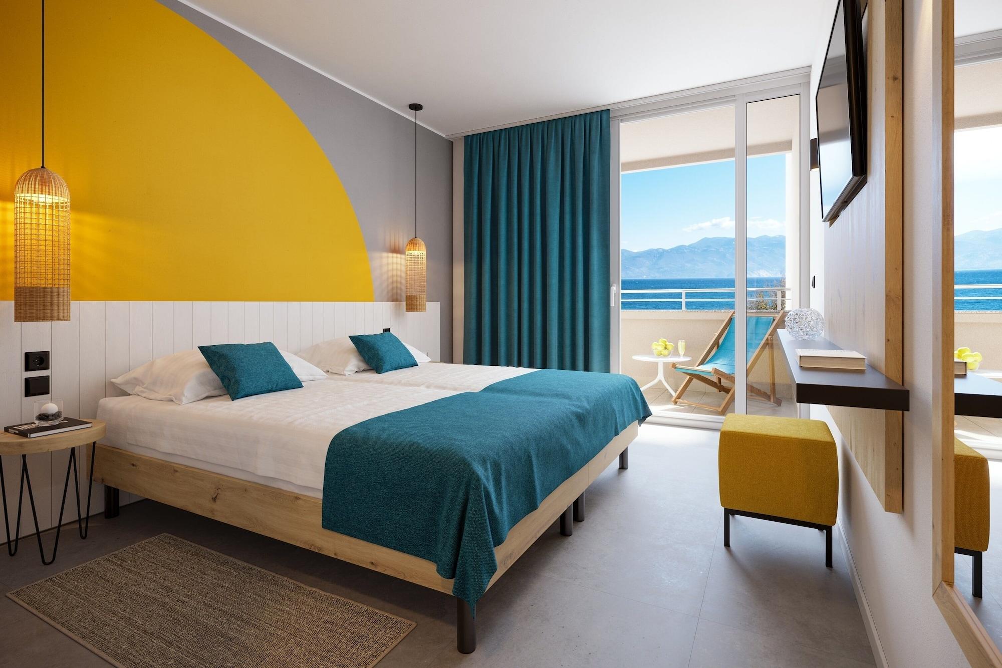 Sunny Baska Hotel Exterior photo
